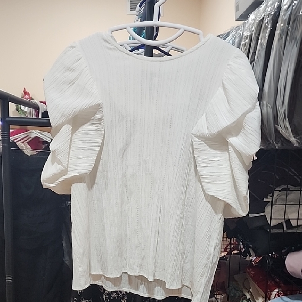 THML Cream Flutter Sleeve Ruffled Blouse